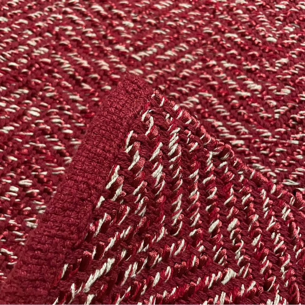 Good Weave Small Red Rug - Picture 3 of 5